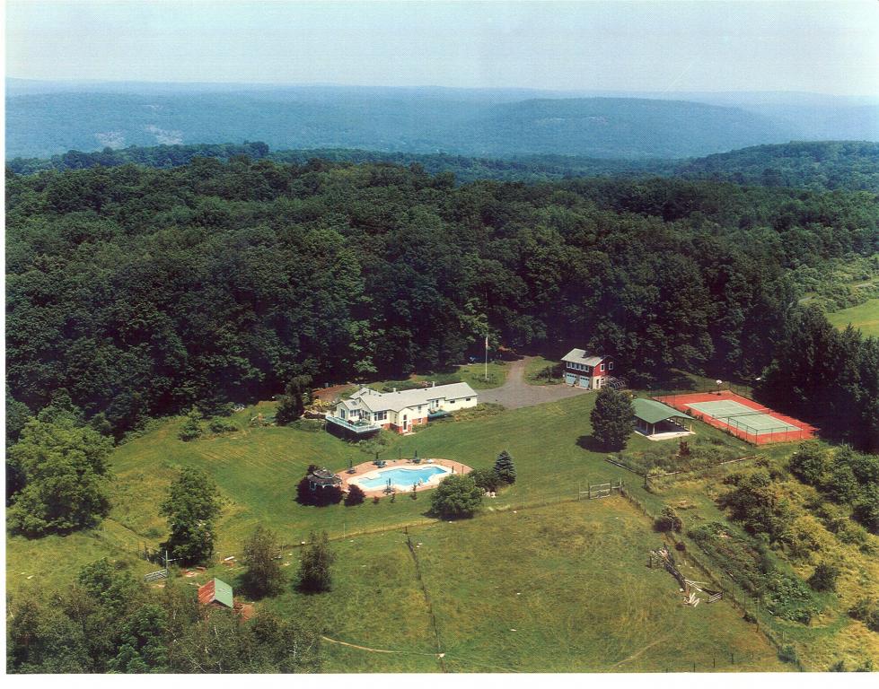 167 Route 560