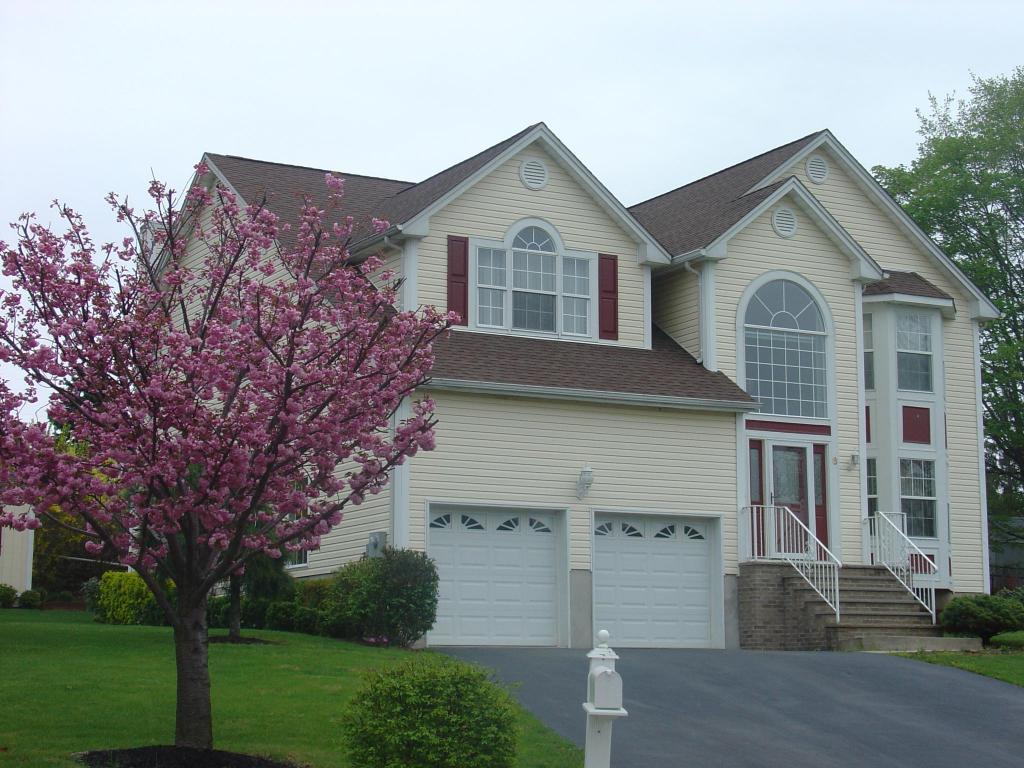 6 BEATTY ST