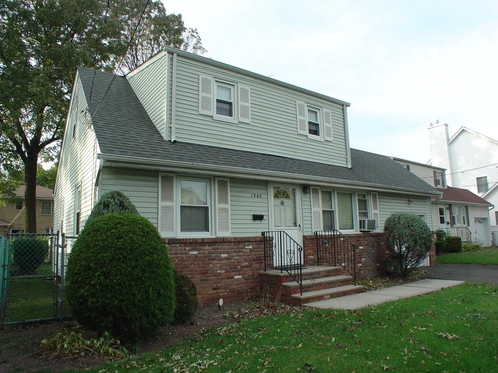 MLS #/Web ID: 2720010