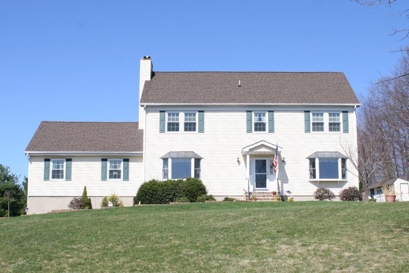 MLS #/Web ID: 2721410