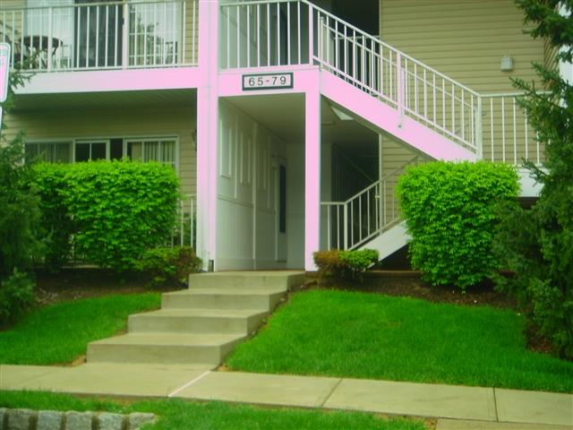 65 AMBERLY CT