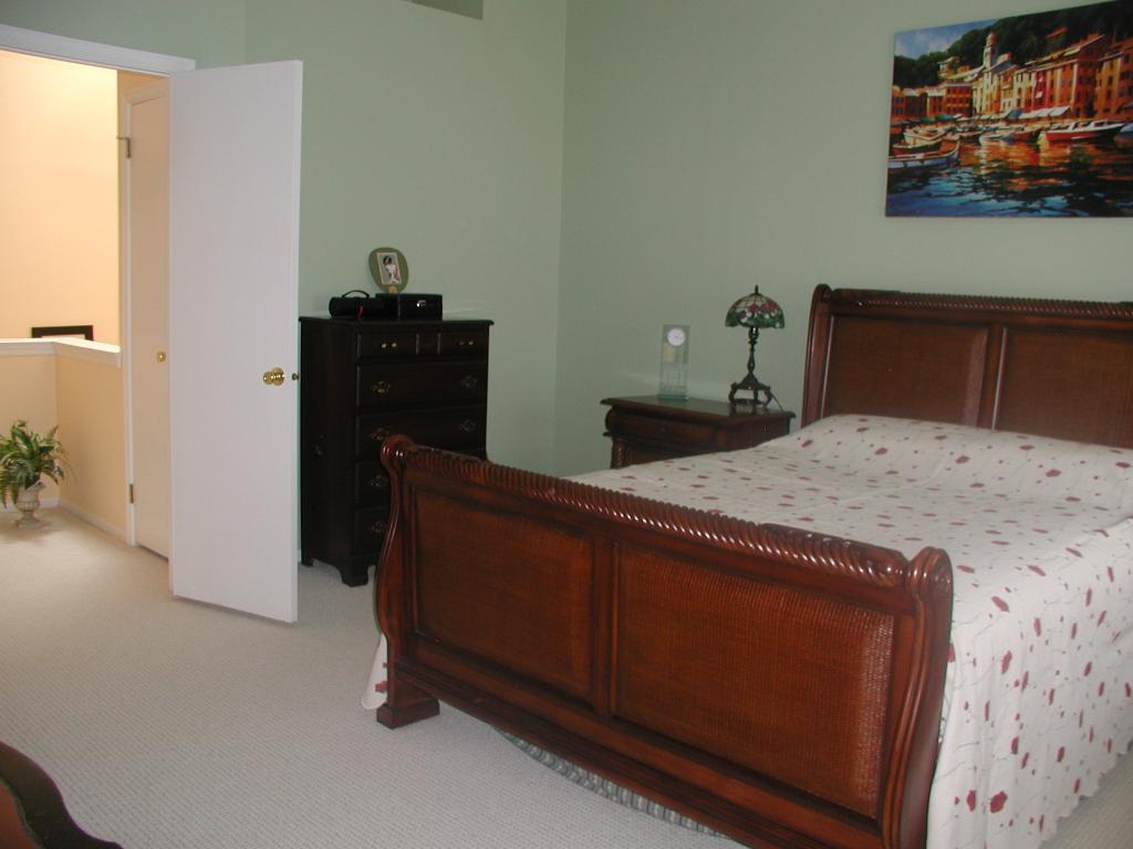MLS #/Web ID: 2722210