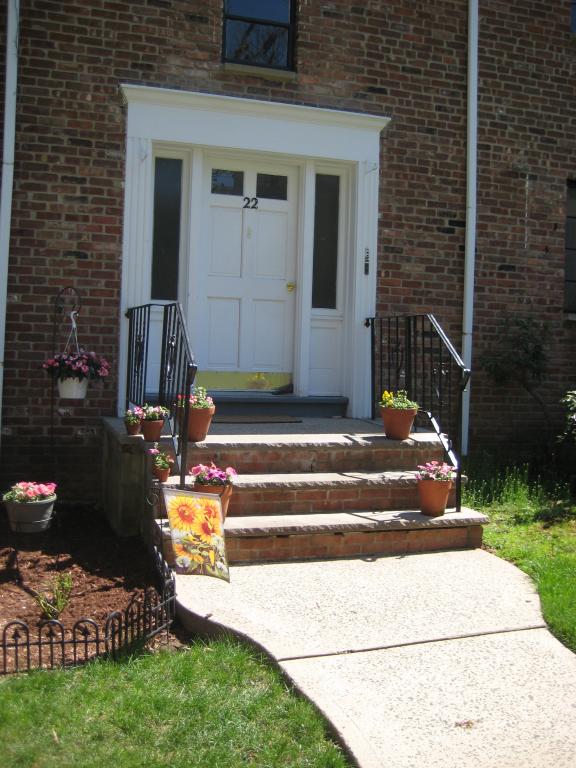 22A TROY DR