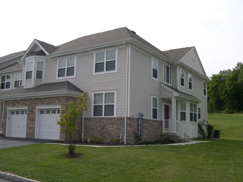 27 BLACK BEAR CT