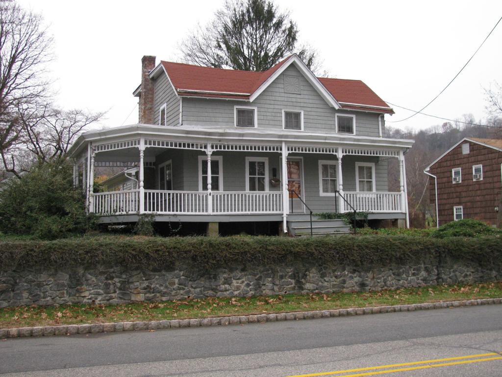 95-97 E LINDSLEY RD