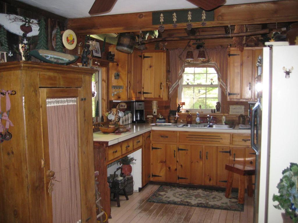 MLS #/Web ID: 2682411