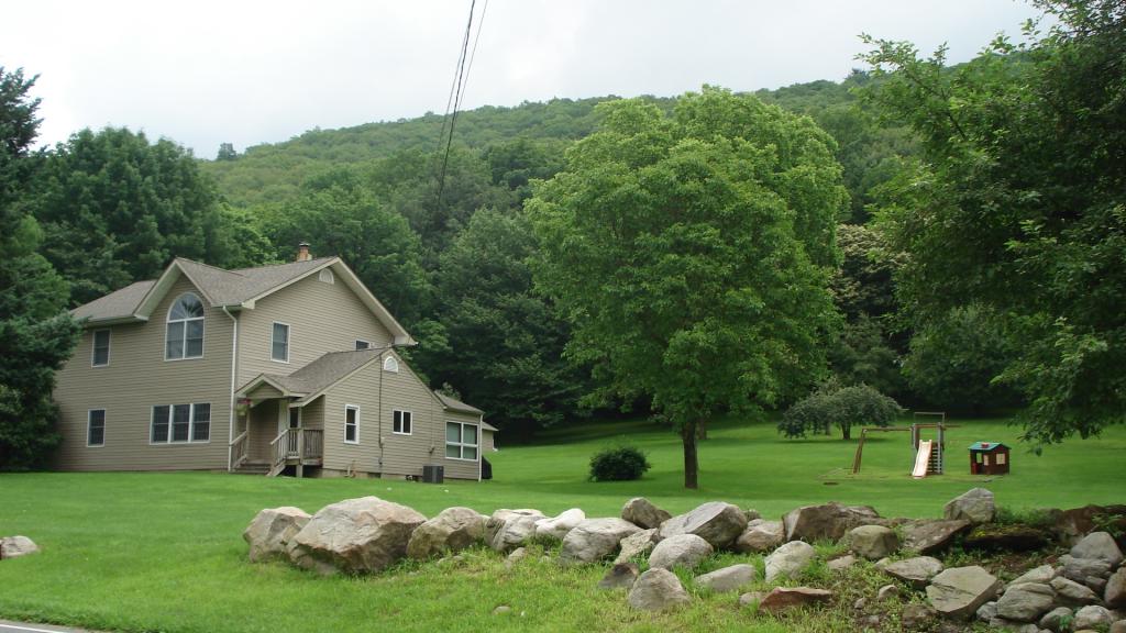 MLS #/Web ID: 2691211