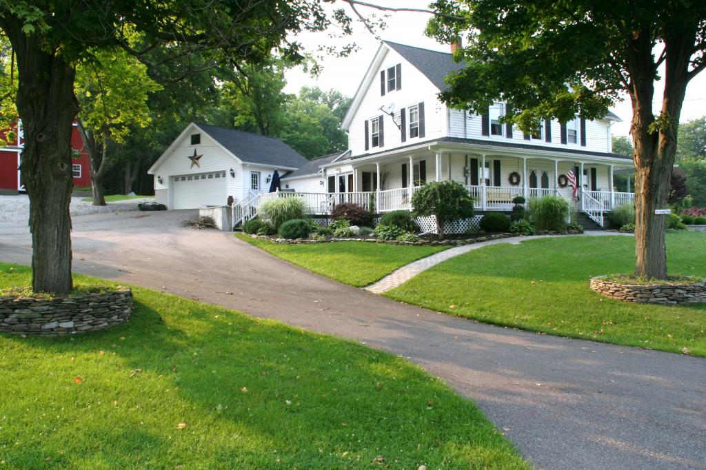 Single Family Home for Sale, ListingId:13904439, location: 87 HICKORY RD Wantage 07461