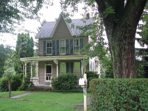 16 AMSTERDAM RD