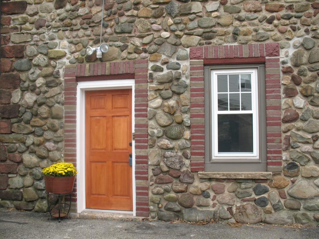 91 BAY ST
