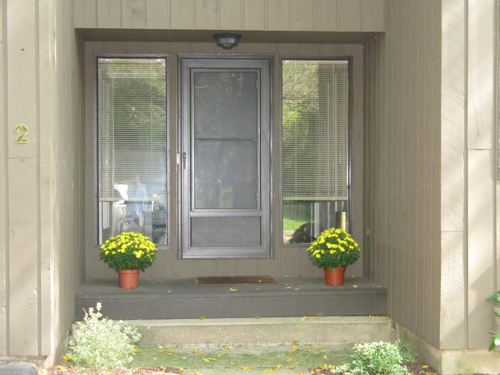 2 SYCAMORE LN