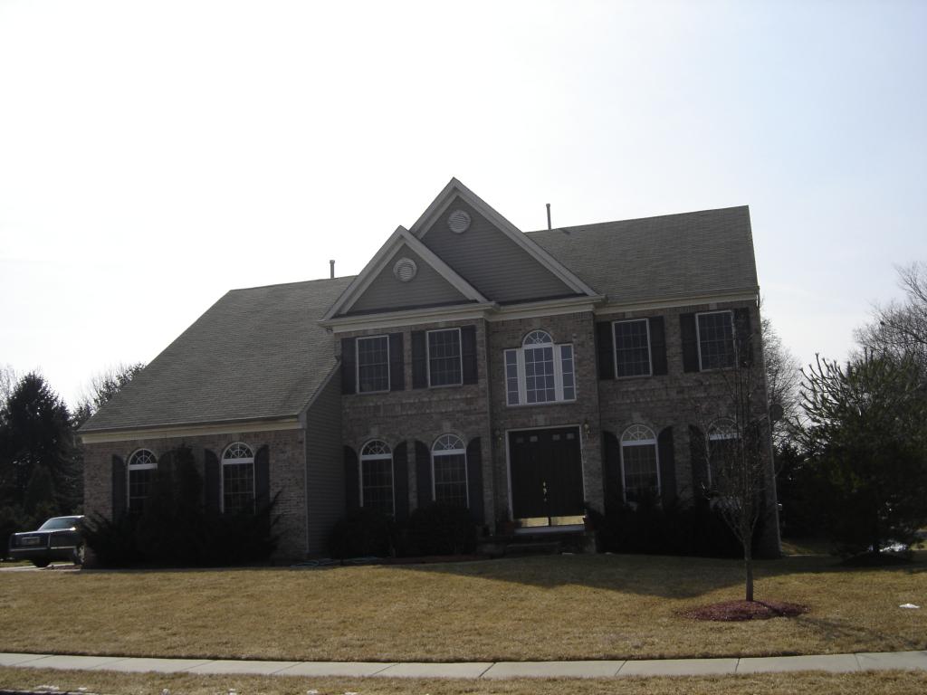 MLS #/Web ID: 2715911