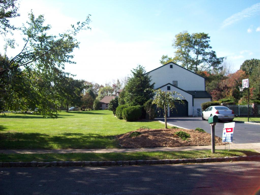 MLS #/Web ID: 2719411