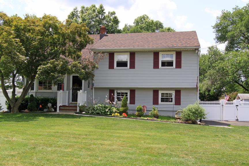 102 JOHANSON AVE
