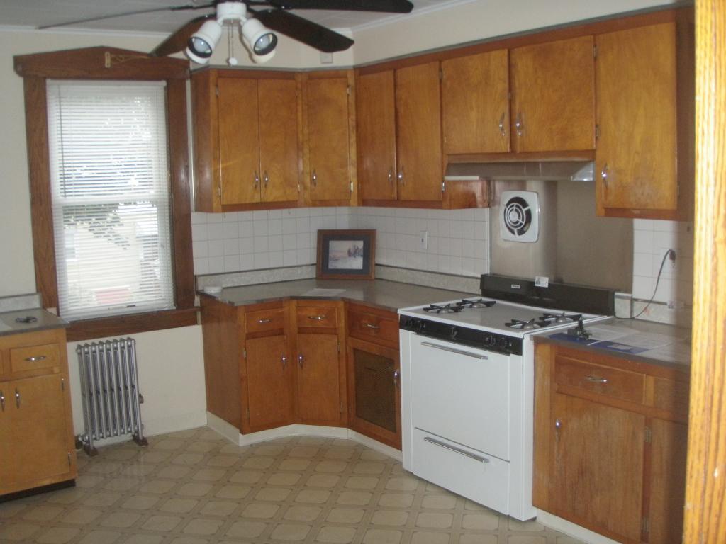 MLS #/Web ID: 2724111