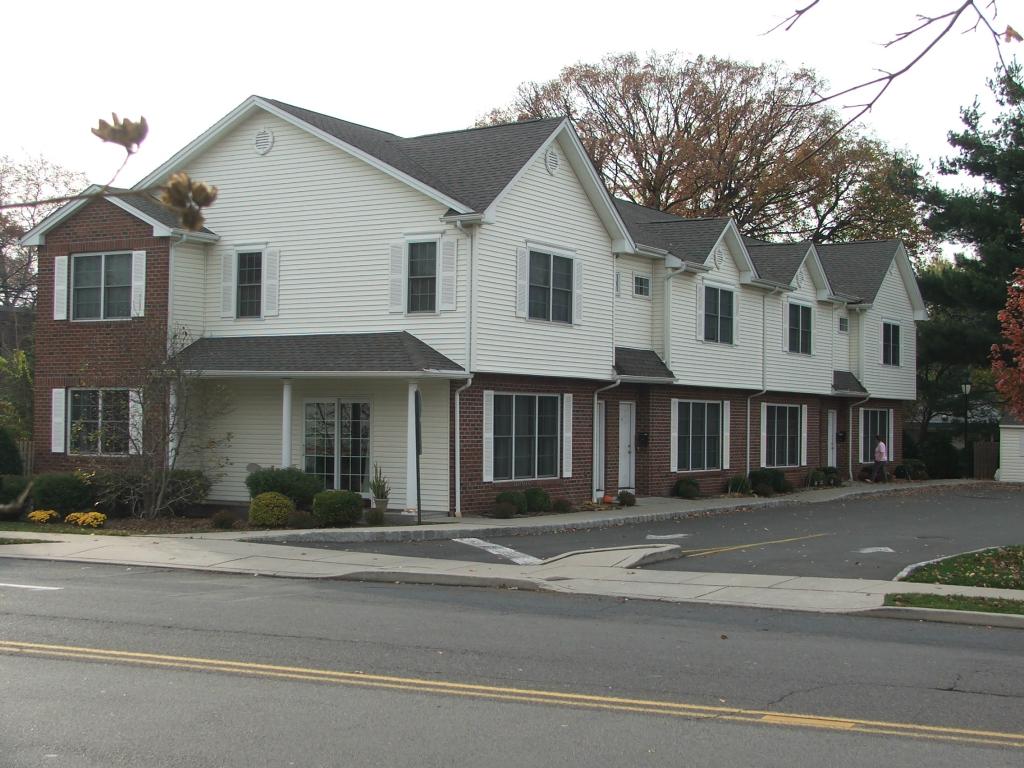 228 LINCOLN AVE