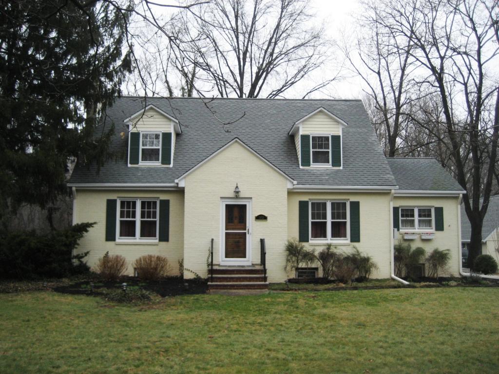 MLS #/Web ID: 2727411