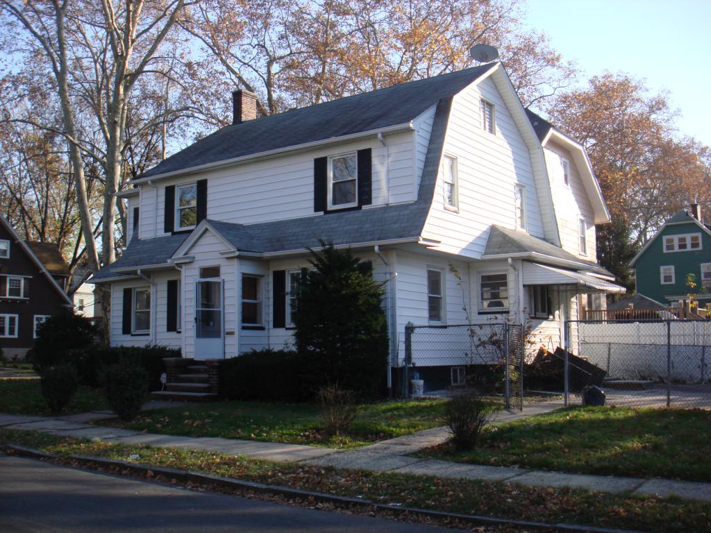 MLS #/Web ID: 2728911