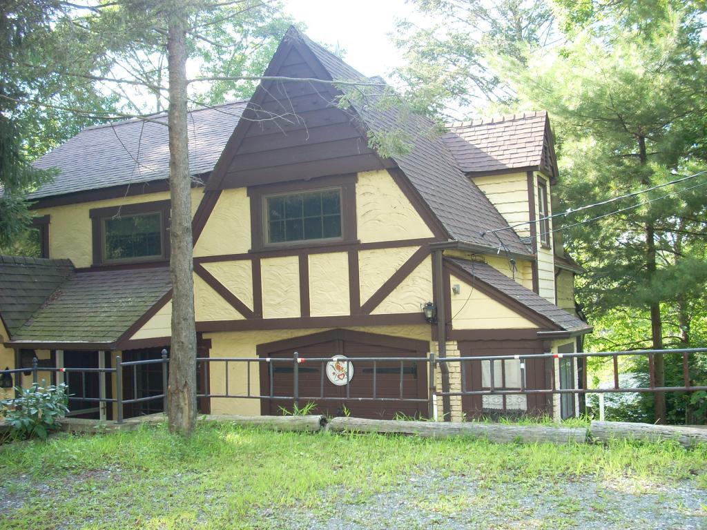 67 WILDWOOD RD