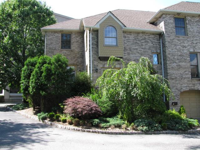 MLS #/Web ID: 2708812