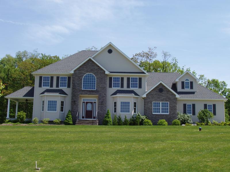 5 DAGMAR DALE DR