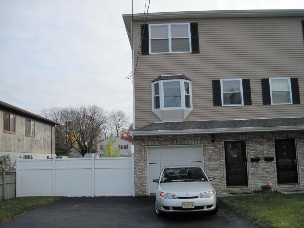 MLS #/Web ID: 2718812