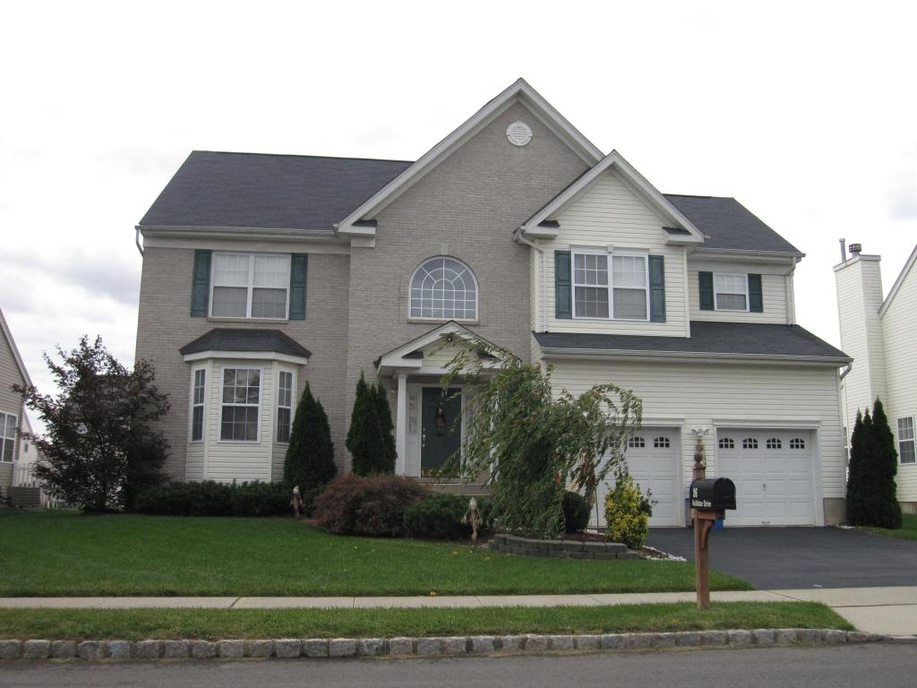 MLS #/Web ID: 2739212