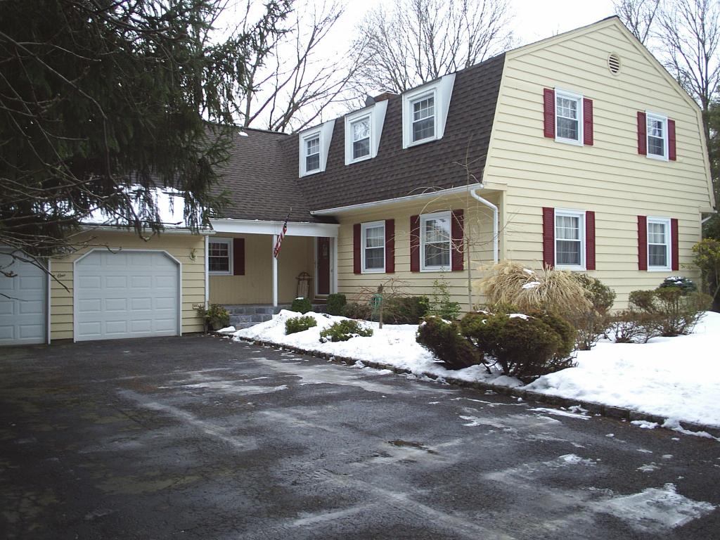 MLS #/Web ID: 2643313