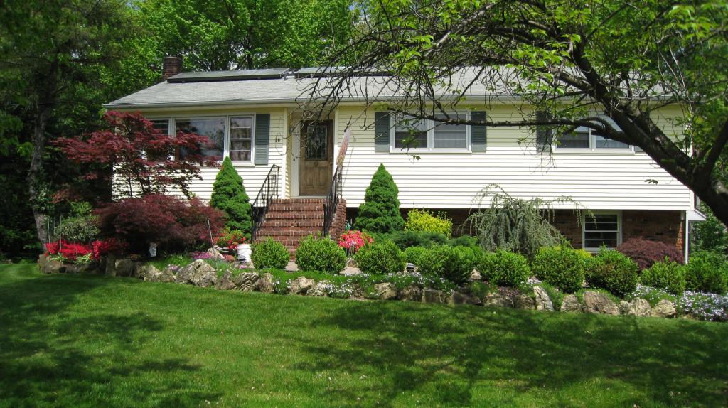 MLS #/Web ID: 2673113