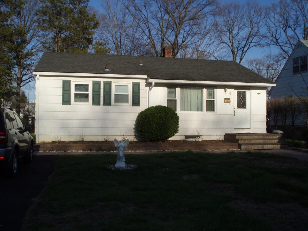 4 LINCOLN AVE