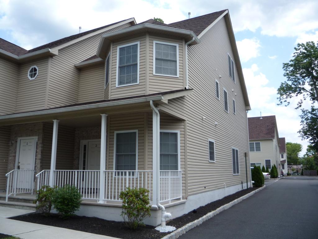 708-14 E FRONT ST