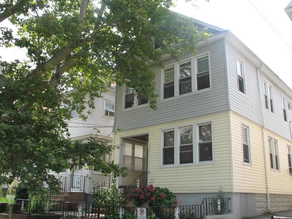 MLS #/Web ID: 2703213