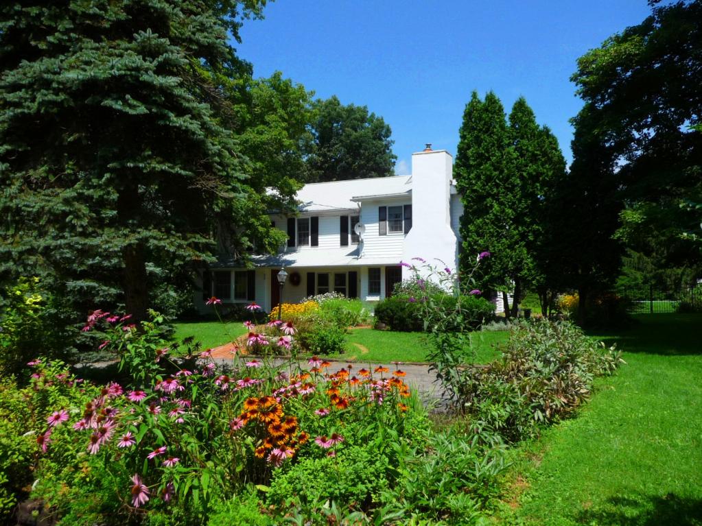 MLS #/Web ID: 2703413