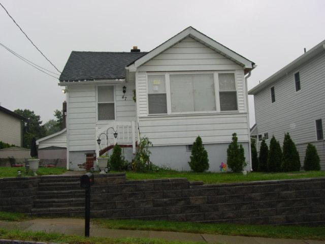 MLS #/Web ID: 2713313