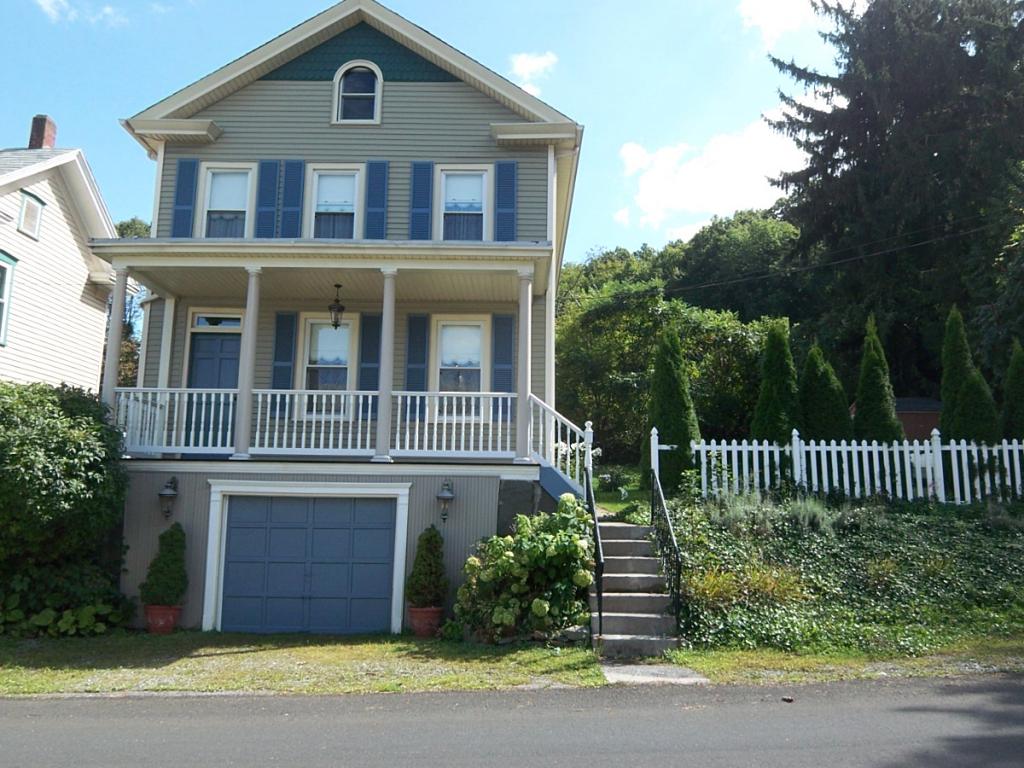MLS #/Web ID: 2713813