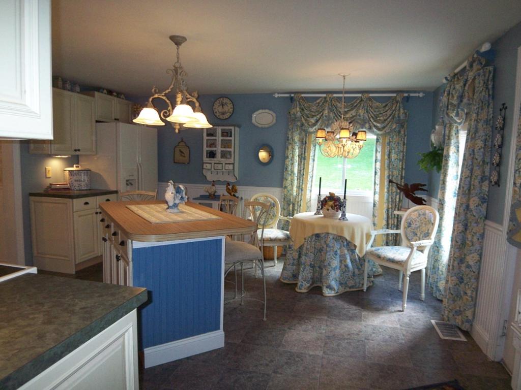 MLS #/Web ID: 2713813