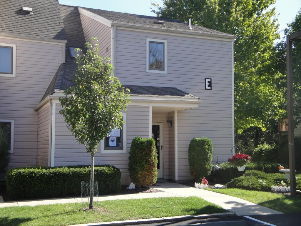 136 CHANGEBRIDGE RD E8