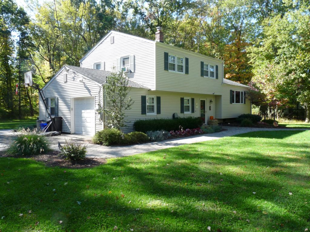 MLS #/Web ID: 2720313