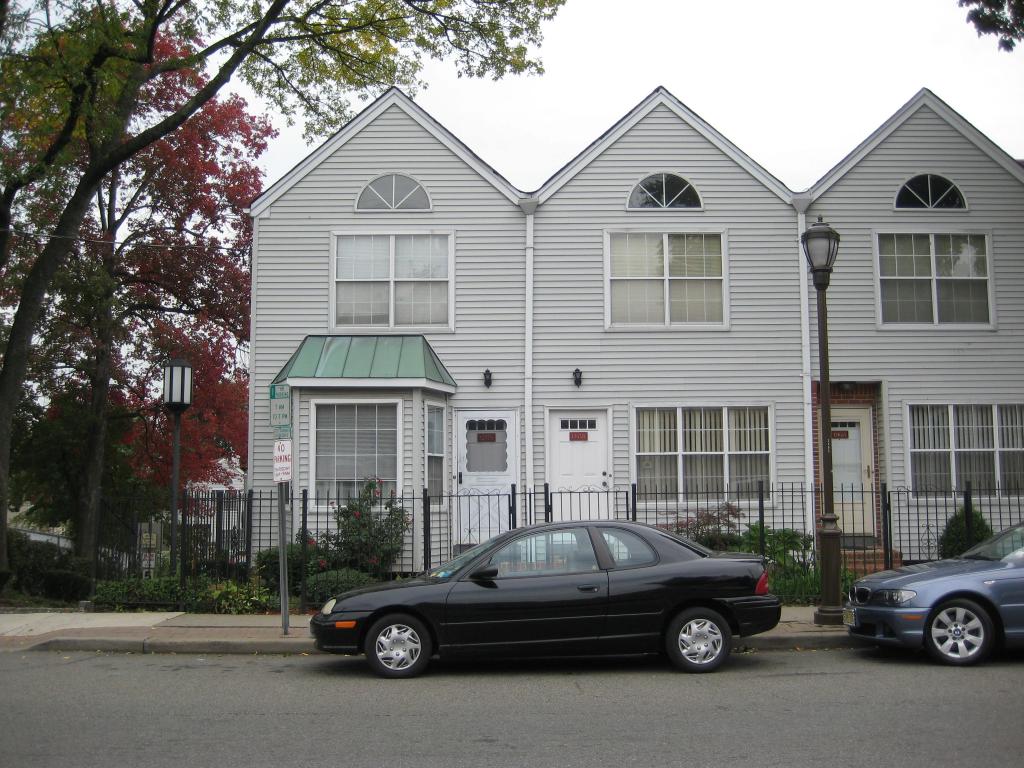 MLS #/Web ID: 2721013