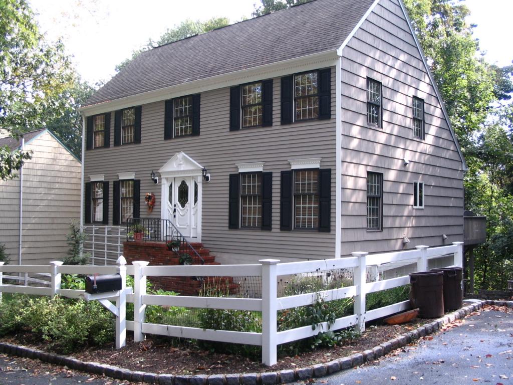 14 WALLACE AVE