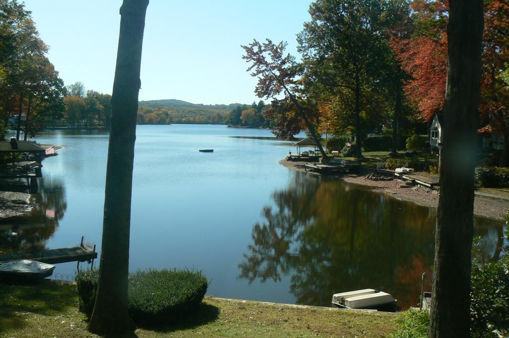 MLS #/Web ID: 2724313