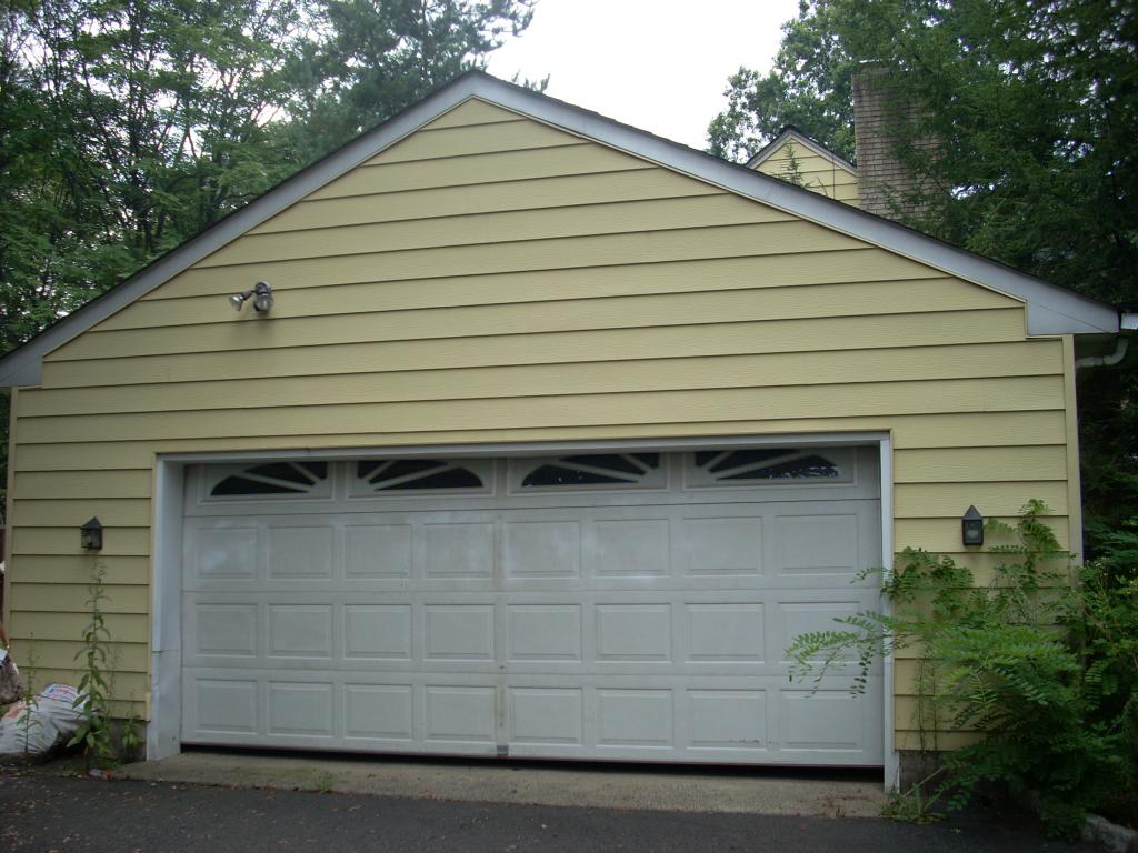 MLS #/Web ID: 2716714