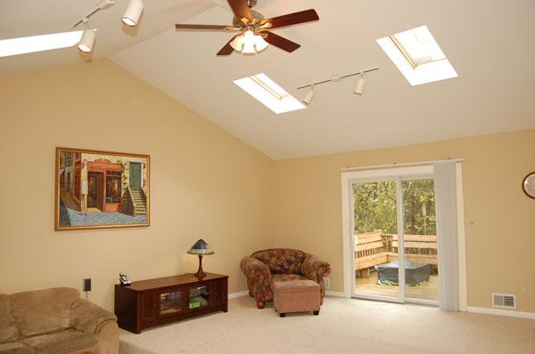 MLS #/Web ID: 2722714