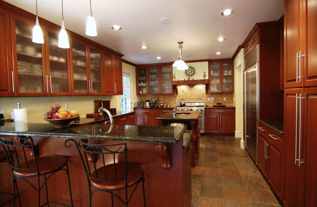 571 KNOLLWOOD RD