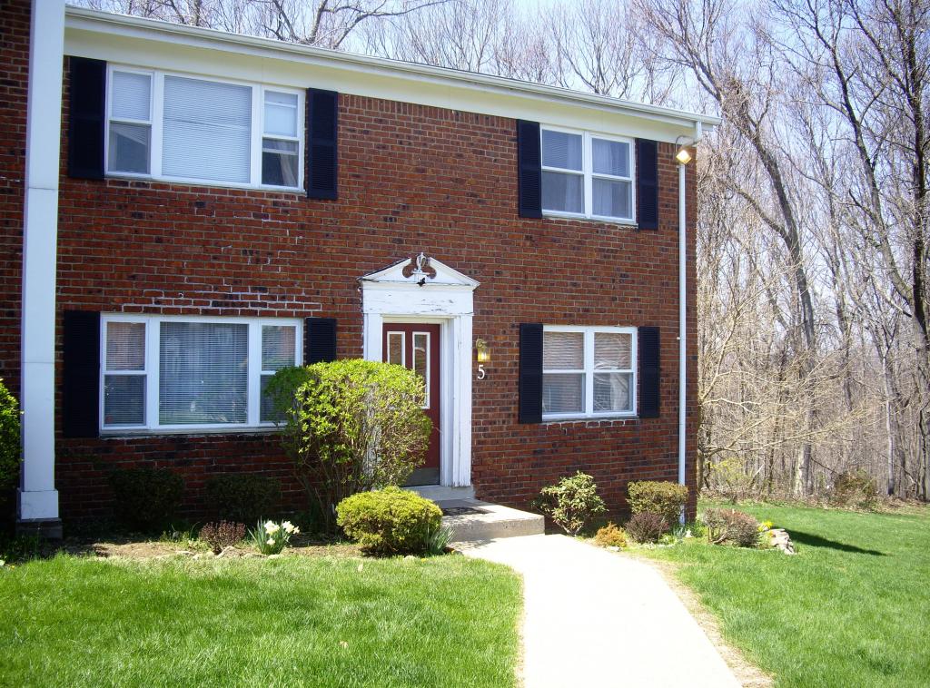 81A FOX HILL DRIVE