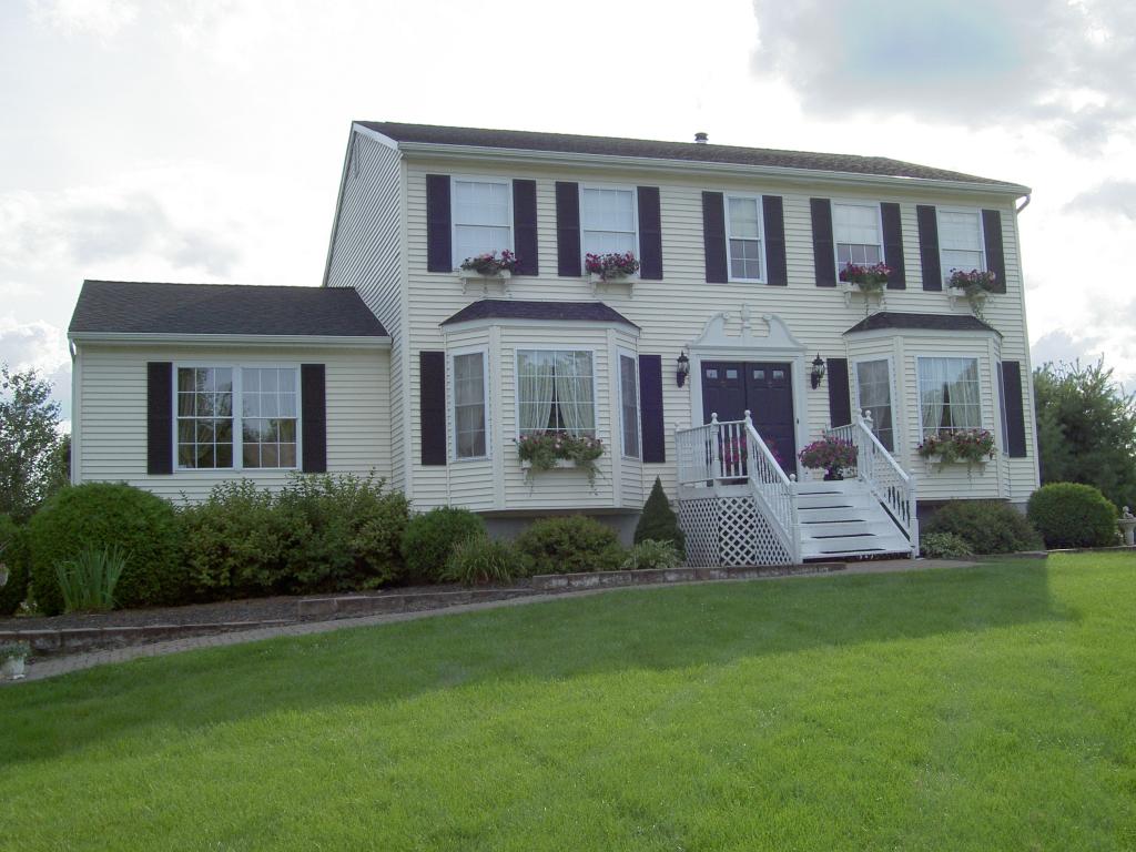 MLS #/Web ID: 2697815