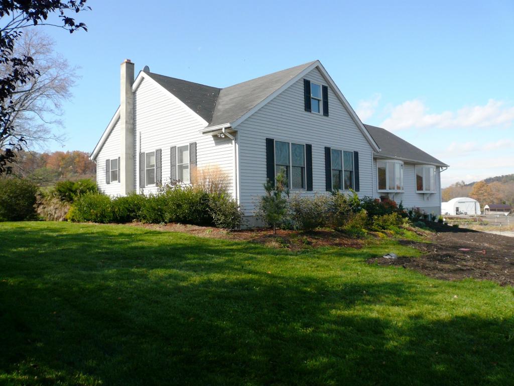 MLS #/Web ID: 2722715