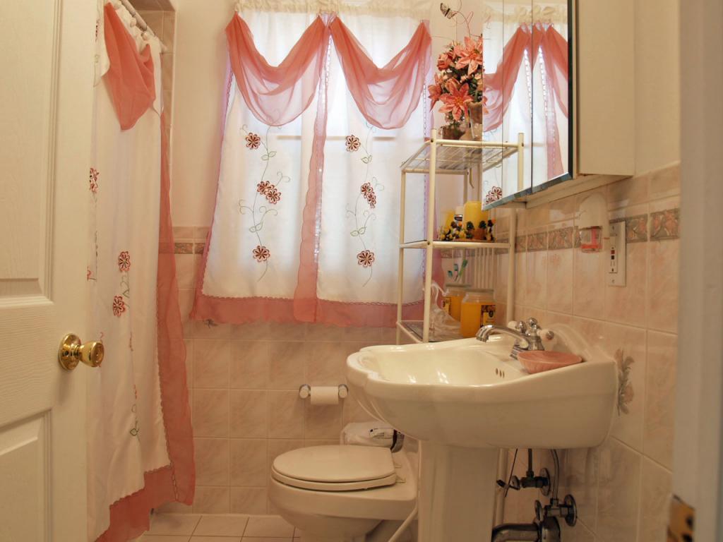 MLS #/Web ID: 2722915