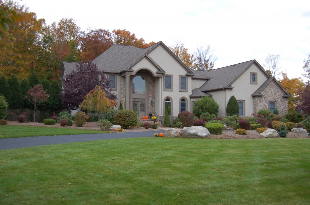 14 WELLINGTON DR