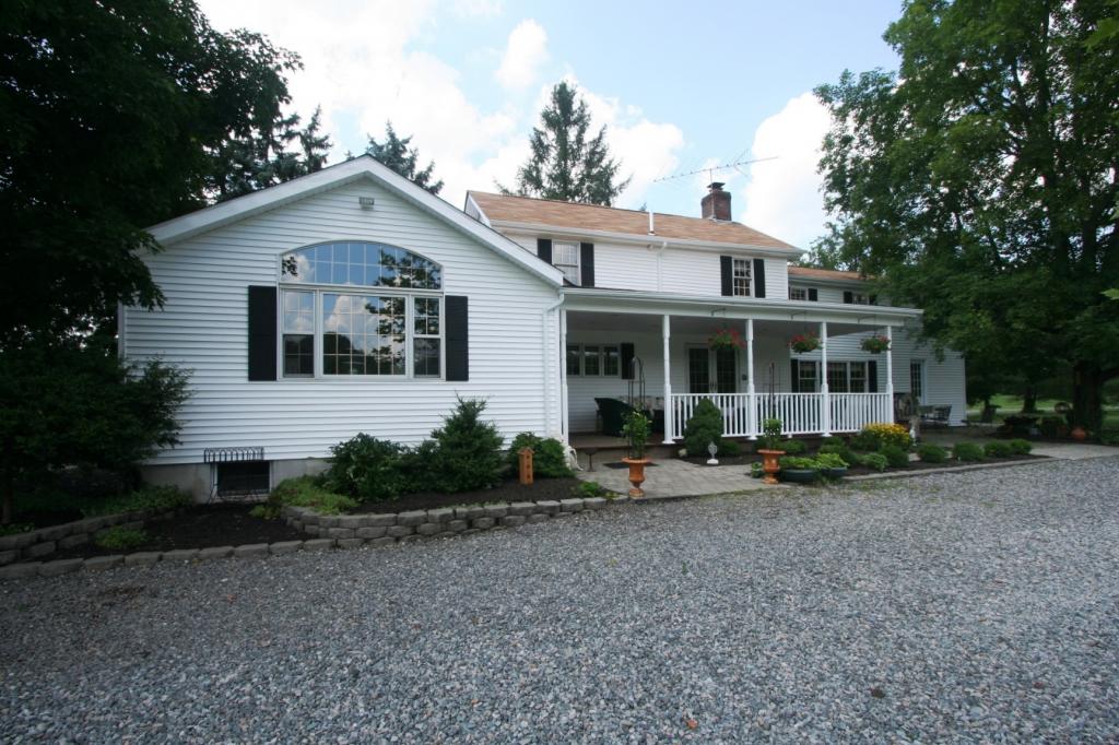 38 AMWELL RD